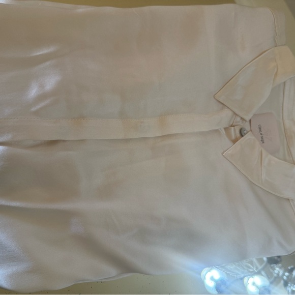 Cinq a sept Ivory Satin Blouse Button Down
Worn once - Picture 7 of 7
